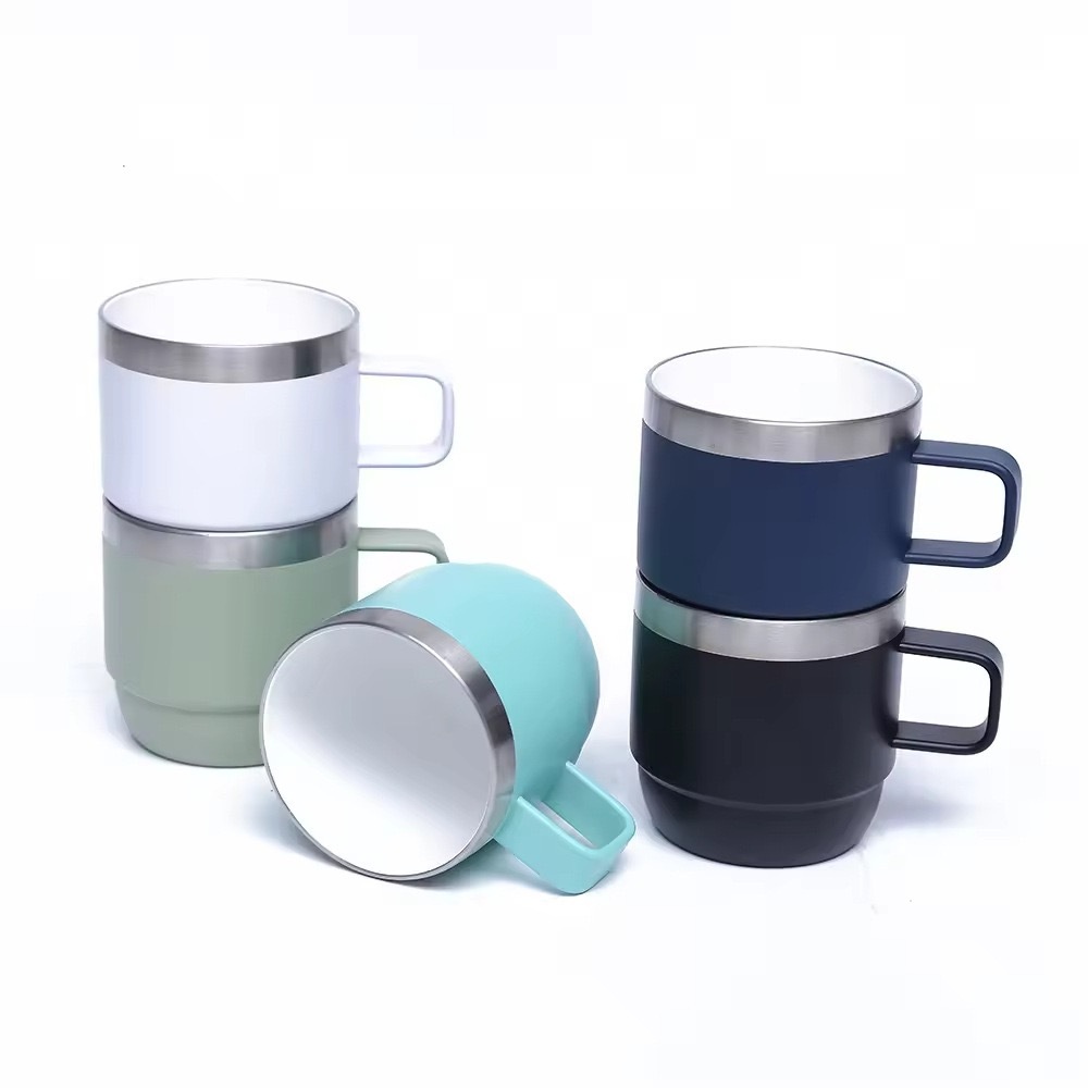 with handle and ceramic lining