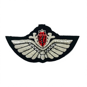 Écusson brodé en fil de laine non tissé argenté « Norway Pilot », fabriqué sur mesure, badges de blazer écologiques - Product Image 2