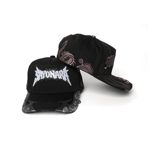 Casquettes Bigg <span class=keywords><strong>Boss</strong></span> et Baez en Daim Personnalisées avec Broderie Premium, Badge Métallique, 5 Panneaux, Visière Courbe et Puce NFC – Vente en Gros - Product Image 6