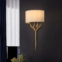 Applique murale en laiton de style français, lampes vintage luxueuses, décoration intérieure de luxe pour salons, lampes décoratives pour chevets et hôtels
