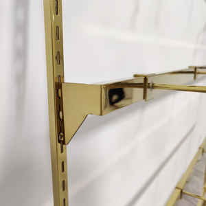 Espositore da Parete Personalizzato in Oro per Lingerie, Supporto per Reggiseni in Acciaio Inox, Scaffale per Biancheria Intima, Decorazione Negozio, Design per Punto Vendita - Product Image 4