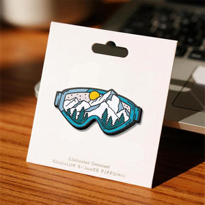 Maßgefertigte Eishockey-Ausrüstung Soft-Emaille-Pins Stick Helm Skate Abzeichen Sport-Team Fan-Geschenke Vereins-Merchandise Souvenirs Werbegeschenke - Product Image 6