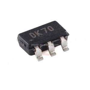 MCP4726A0T-E/CH Silk Screen DK70 SOT-23-6 Puce DAC à sortie simple 12 bits - Product Image 1