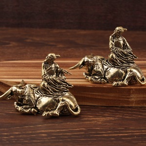 Ornement en laiton de Lao Tzu chevauchant un taureau, décoration pour la maison, le bureau ou le bureau d'étude, artisanat artistique culturel, petite décoration - Product Image 4