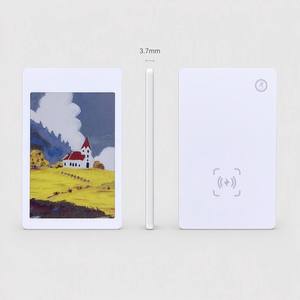 Cadre photo magnétique pour réfrigérateur E Paper 3,68 pouces 6 couleurs 528x792 259 DPI Transfert d'image BLE Étanche IP68 Charge sans fil Qi - Product Image 3
