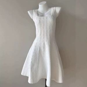 Vestido de Punto Rojo con Cuentas y Cuello Cuadrado para Mujer, Vestido Sexy Ajustado a la Cintura para Fiestas de <span class=keywords><strong>Navidad</strong></span> y Año Nuevo - Product Image 3