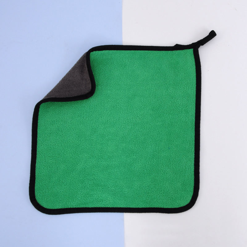 สีเทา-เขียว