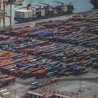 Service de transitaire maritime porte-à-porte DDP, agent d'expédition DHL de la Chine vers l'Estonie et la Lettonie, logistique LCL + Express