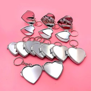 Hot Bán Nhãn Hiệu Riêng Mini Xách Tay Sang Trọng Kim Loại Gấp Mỹ Phẩm Sliver Gương Bán Buôn Trái Tim Móc Chìa Khóa Túi Trang Điểm Gương - Product Image 3