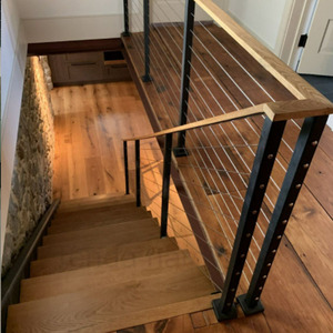 Rampe d'escalier intérieure en <span class=keywords><strong>métal</strong></span> avec main courante en <span class=keywords><strong>bois</strong></span> sur le dessus - Product Image 5
