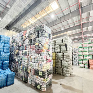 Piyama tebal hangat untuk wanita, set setelan 2 potong dengan kancing digunakan di musim dingin - Product Image 4