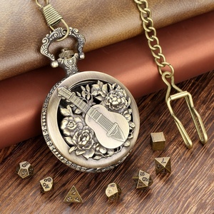 Montre de poche à quartz <span class=keywords><strong>vintage</strong></span> steampunk en alliage de zinc avec motif floral personnalisé, fonctionnant à piles, avec chaîne, style antique, non étanche - Product Image 4