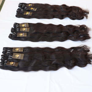 Tissage en lot naturel indien brut non traité, cheveux vierges, vente en gros, cuticules alignées - Product Image 1