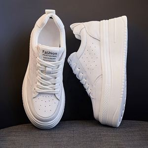 Baskets compensées blanches à bout rond pour femmes, nouvelle collection 2026, tendance, à semelle épaisse, avec talonnette intégrée, respirantes - Product Image 5
