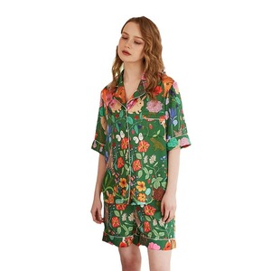 Nueva primavera y verano, pijamas de jardín de bosque de fondo verde para mujer, ropa de casa de seda helada de otoño para mujer - Product Image 6