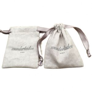 Bolsa de Regalo Pequeña de Algodón Orgánico 100% con Cordón de Cinta y Logotipo Hecho en Fábrica, para Joyería o Regalos de Navidad - Product Image 1
