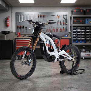 Motocicleta Todoterreno Surron con Luz Envolvente de 10000w, 72V, 35ah, Motor de Alta Potencia de 10kw que Ofrece un Rendimiento Excepcional para Conducción Fuera de Carretera - Product Image 2