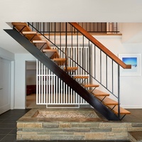 Poteau de garde-corps moderne et durable en noir avec main courante en bois, en acier inoxydable et en alliage d'aluminium pour balcon intérieur/extérieur et escalier
