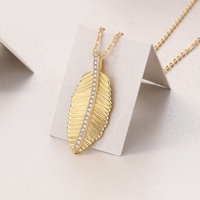 Collier en argent sterling S925 plaqué or 18 carats avec pendentif en forme de feuille, cadeau classique pour femmes, collier en moissanite à coupe ronde