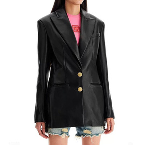 Giacca da donna corta <span class=keywords><strong>aderente</strong></span> all'ingrosso Boutique di alta qualità 2025 nuova pelle alla moda nera cappotti da donna - Product Image 2