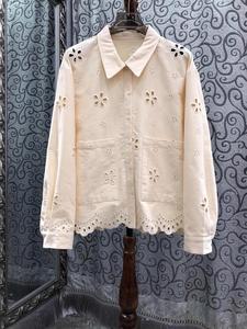 Nuove camicie di cotone di alta qualità 2025 l'autunno da <span class=keywords><strong>donna</strong></span> <span class=keywords><strong>con</strong></span> collo rovesciato grandi tasche Patchwork a maniche lunghe camicie bianche nere albicocche - Product Image 4