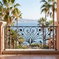 Balustrades de balcon en fer forgé cintrées, populaires pour les hôtels et villas en Floride et en Californie, résistantes à la corrosion, structure robuste et stable