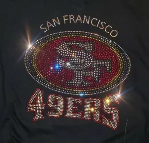 Изготовленный на заказ Bling San Francisco 49ers мотив логотипа Кристалл железо на листе Стразы теплопередачи для футболок