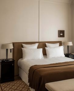 Ensembles <span class=keywords><strong>de</strong></span> Chambres Modernes en Cuir Véritable pour Hôtels, Design Personnalisé <span class=keywords><strong>Balzac</strong></span> Champs-Élysées Paris, Vente en Gros pour Salons et Appartements - Product Image 1