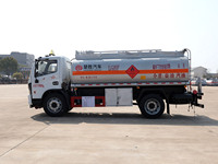 Nouveau Camion-citerne à carburant 4x2, petit modèle, avec réservoir de carburant, à vendre, LHD/RHD en option, Euro 3