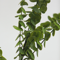 Daun Eucalyptus Buatan Berkualitas Tinggi Grosir Lima Tangkai untuk Dekorasi Pernikahan, Rumah, Hotel, dan Rangkaian Bunga Meja