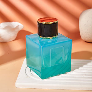 Capuchon de parfum en plastique en gros avec pulvérisateur de parfum de haute qualité, bouchon de flacon de parfum - Product Image 3