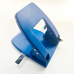 Handheld Heavy Duty Two Hole Punch PC+Metal 14.8x11x6.8CM Reduced Effort Manual 30 Sheet Handle Puncher Office - Product Image 6