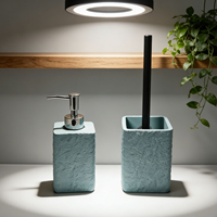 Accessoires de salle de bain en polyrésine aspect pierre brute carrée, 2 pièces : distributeur de savon liquide et porte-brosse WC, pour la vente en gros