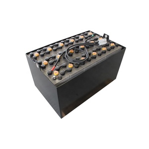 Batería Recargable de 36V 700Ah/11VBS700 con Conexión Tipo Perno, Batería de Tracción - Product Image 1