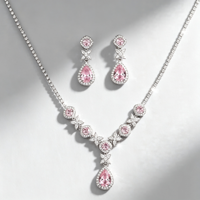 Ensemble élégant de collier et boucles d'oreilles pendantes en cristal, asymétrique, goutte d'eau, zircon, réglable, romantique