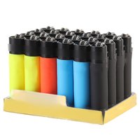 Briquet à gaz en plastique grand format avec impression UV personnalisée, rechargeable, revêtement caoutchouc, avec logo sur mesure, vente en gros