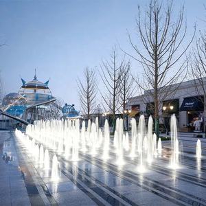 Fontaine interactive carrée à LED pour sol sec, avec contrôle de la lumière et spectacle de jets d'eau dansants - Product Image 6