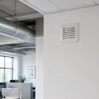 Grille d'aération carrée en plastique blanc à persiennes fixes avec moustiquaire intégrée, 7 lames, pour conduit de ventilation HVAC