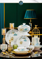 Ensemble de vaisselle en céramique à bord doré de luxe assiette assiettes assiettes en céramique pour cuisine ensemble de Table à dîner moderne