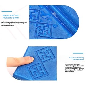 Pengyi Outdoor Foldable <b>Cushion</b> Portable Insulating Moisture-Proof Flannel Pad Grass Use <b>Small</b> Seat Pad Ground Mat Size 10 - Product Image 4