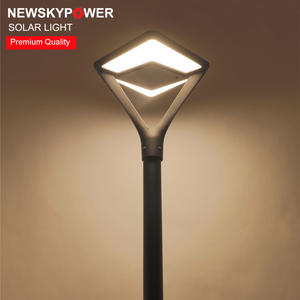 Lampe solaire commerciale pour cour, installation facile, résistante aux intempéries IP65, charge rapide, performance fiable pour les cours scolaires - Product Image 5