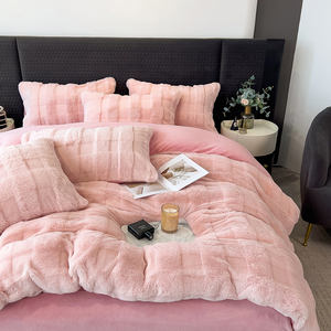 Thickened American Modern Velvet Jacquard Plush Warm 4-Piece Duvet Cover Set Plaid <strong>Bedding</strong> for Home Winter Use - Product Image 1