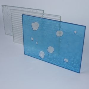 Panneau de verre décoratif texturé bleu avec motif de points blancs, verre artistique pour la décoration de portes et fenêtres de maison et la création de cloisons. - Product Image 2