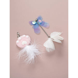 Caña de pescar ecológica para gatos, estilo moderno de dibujos animados, herramientas de plumas y tela para mascotas, suela recargable y juguetes desnudos - Product Image 1