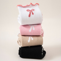 Chaussettes de sport personnalisées avec logo brodé, chaussettes mi-mollet pour femmes, chaussettes antidérapantes pour le Pilates