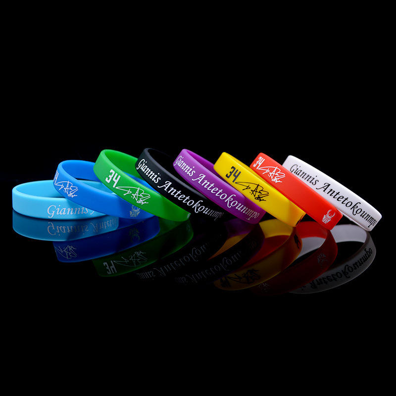 ยานนิสอะดีโทคุนโบ