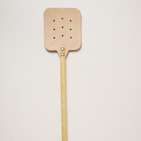 Raquette anti-moustiques transfrontalière à manche en bois, raquette anti-moustiques en cuir PU, outil anti-moustiques pour le camping en extérieur.