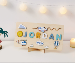 Tableau d'activités Montessori multifonction personnalisable Novacross, <span class=keywords><strong>puzzle</strong></span> en <span class=keywords><strong>bois</strong></span> avec nom et enseignes murales - Product Image 3