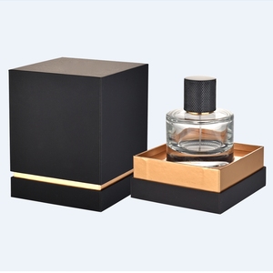 Empaquetado <span class=keywords><strong>de</strong></span> botella <span class=keywords><strong>de</strong></span> perfume dorado <span class=keywords><strong>de</strong></span> lujo personalizado <span class=keywords><strong>de</strong></span> 50ml y 100ml con tapa magnética y <span class=keywords><strong>atomizador</strong></span> presurizado y embalaje - Product Image 3