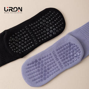 Chaussettes de Pilates de pantoufle de Yoga d'intérieur professionnel de Fitness antidérapant pour femmes de conception libre de haute qualité - Product Image 3